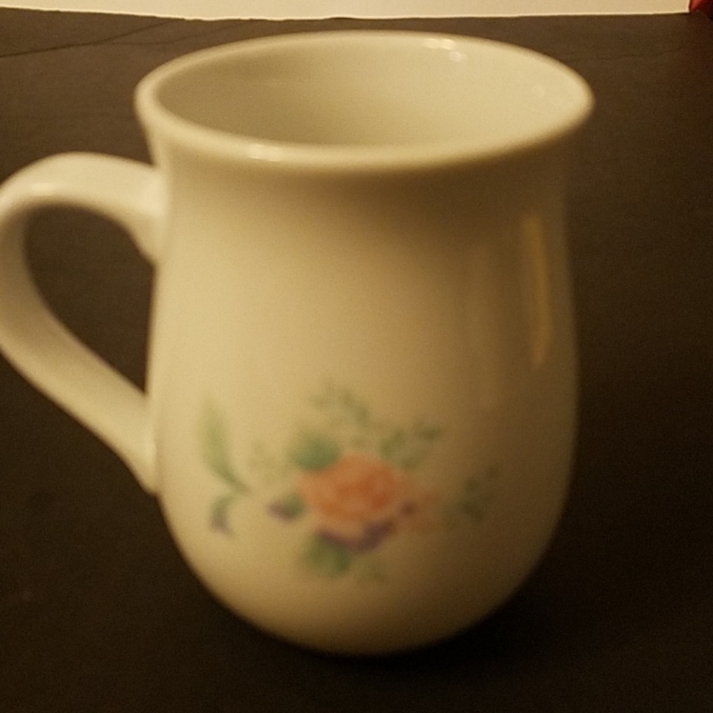 Coffee cup - Picture 2 of 2